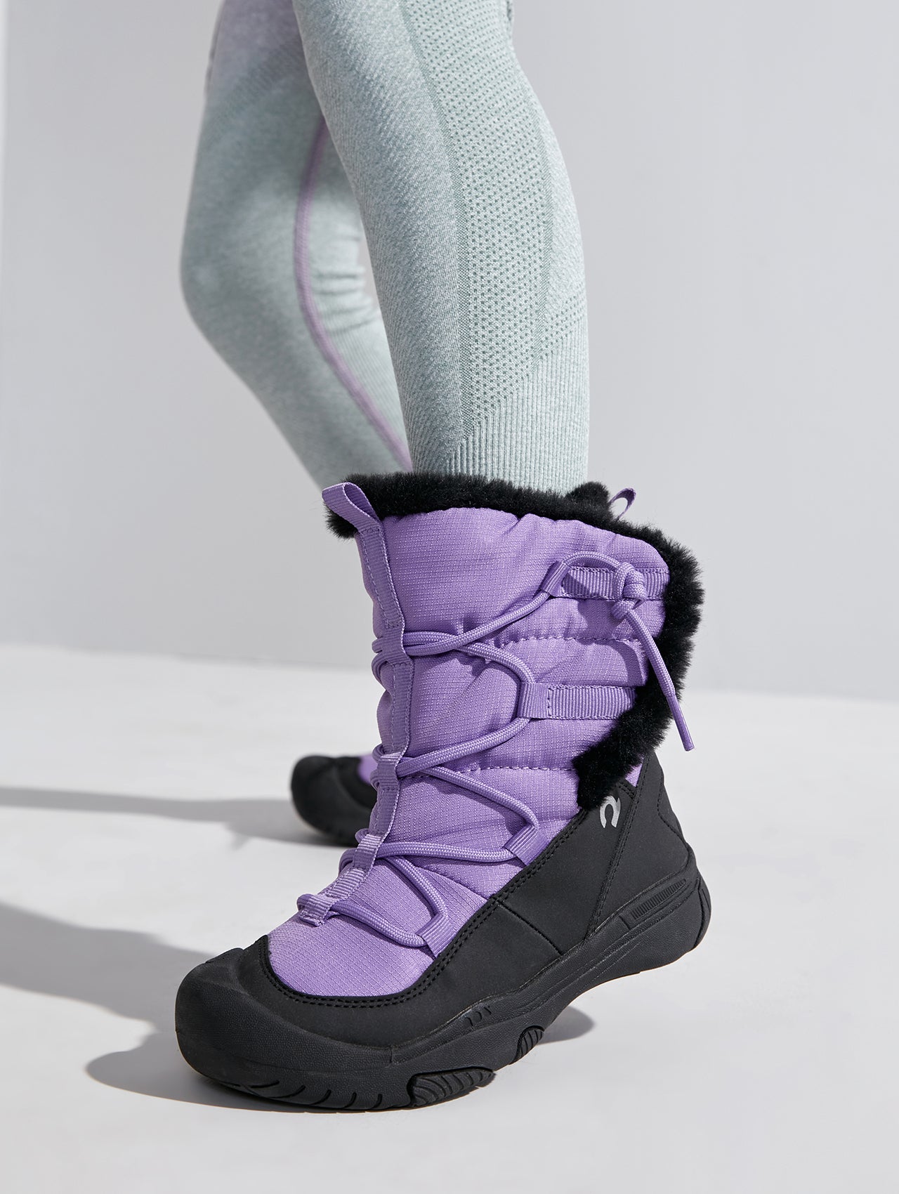 velcro hiking boots